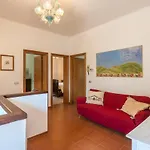 Gorgeous In Ponzano di Fermo