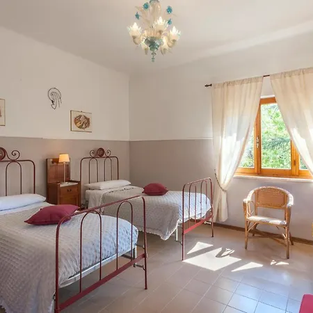 Casa de Férias Gorgeous In Ponzano Di Fermo *